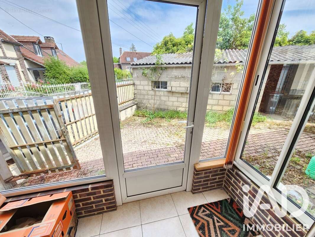 Photo 2 - Maison à ESTISSAC