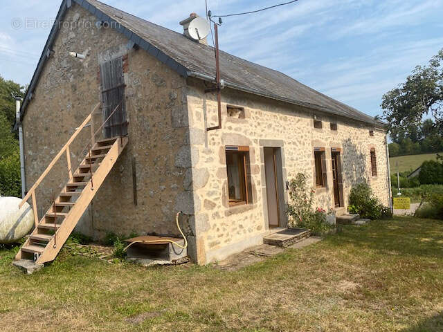 Maison à MONTSAUCHE-LES-SETTONS
