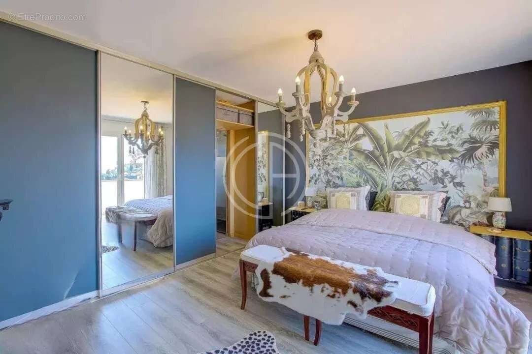Maison à MOUGINS