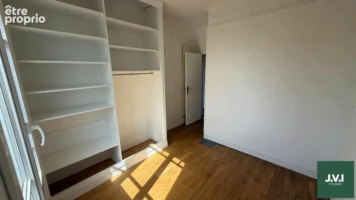 A VENDRE Appartement Enghien Les Bains 3 pièces 58 m² - photo 2