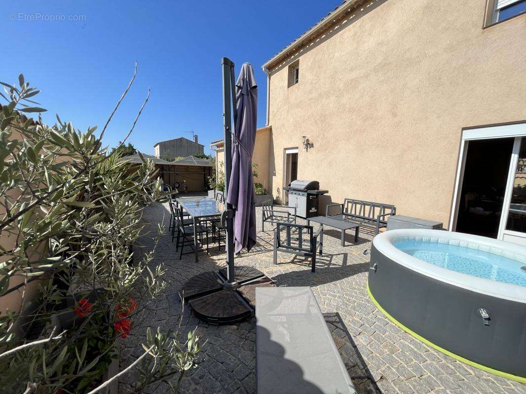 Maison à LA LONDE-LES-MAURES