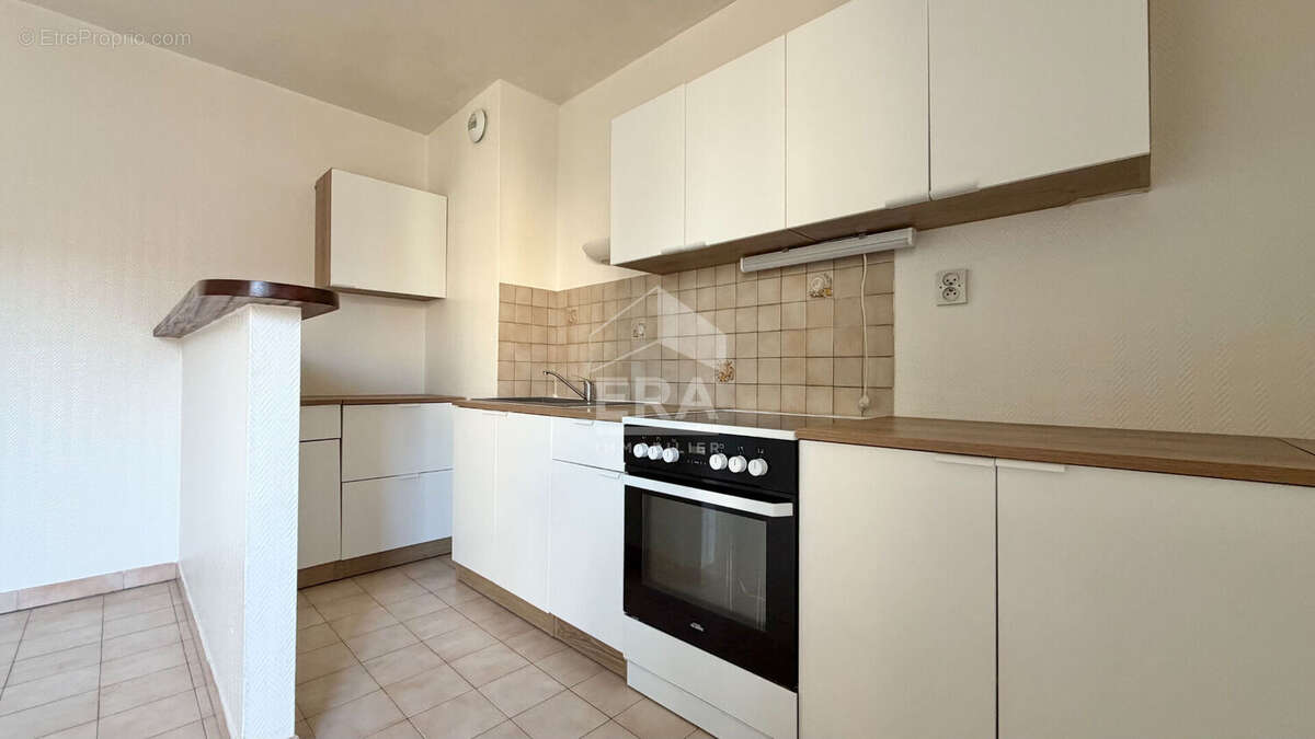 Appartement à CORBEIL-ESSONNES