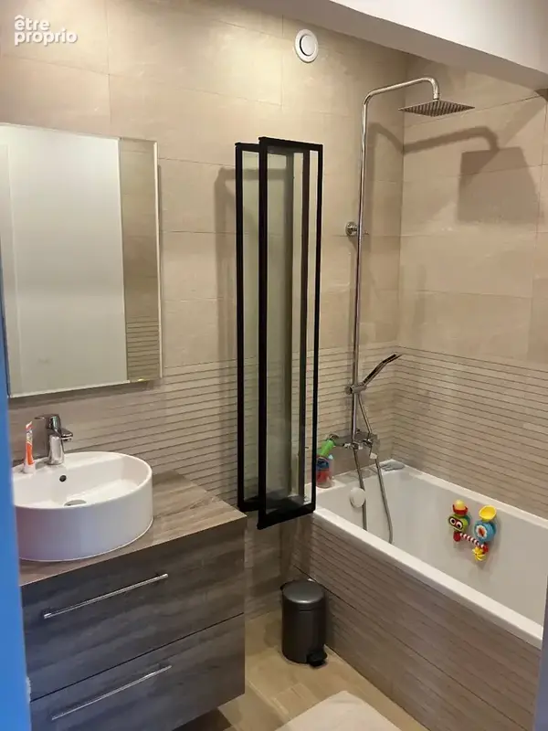 Domaine des Hocquettes 3 p 78.16 m²  - vue tour eiffel - photo 11