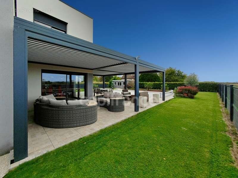 Saint-Cyr (71), à vendre maison contemporaine P6 de 130 m² - Terrain de 961m² - photo 9