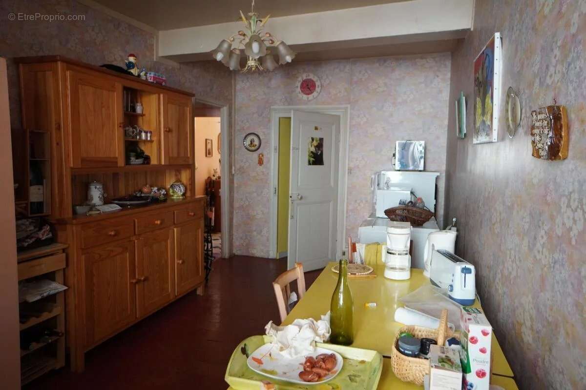 Maison à ALISE-SAINTE-REINE