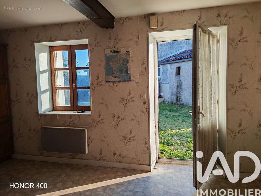 Maison 75 m² à Saint-Aubin-Du-Plain  - photo 5