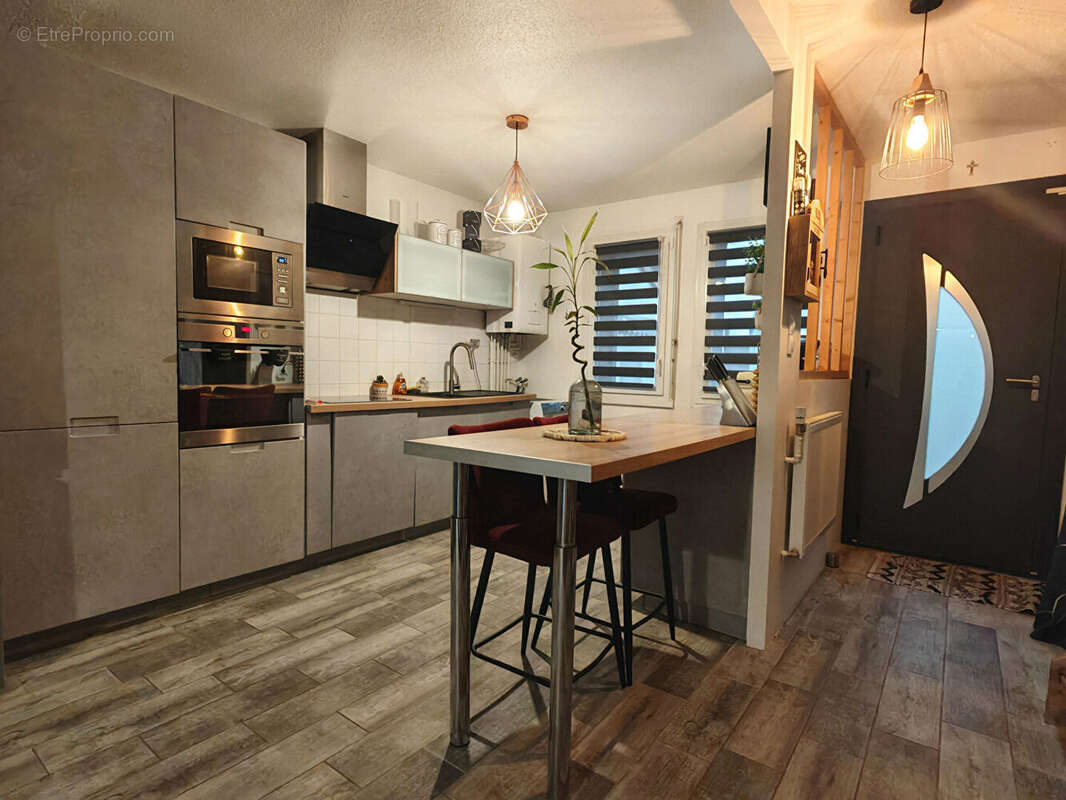 Maison à PORTES-LES-VALENCE