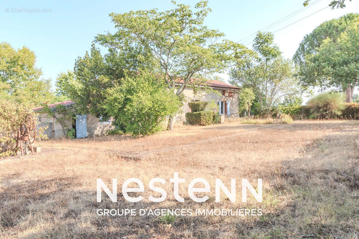 Maison ancienne à vendre à Carmaux - 3 pièces, 95 m², terrain 2098 m² - photo 6
