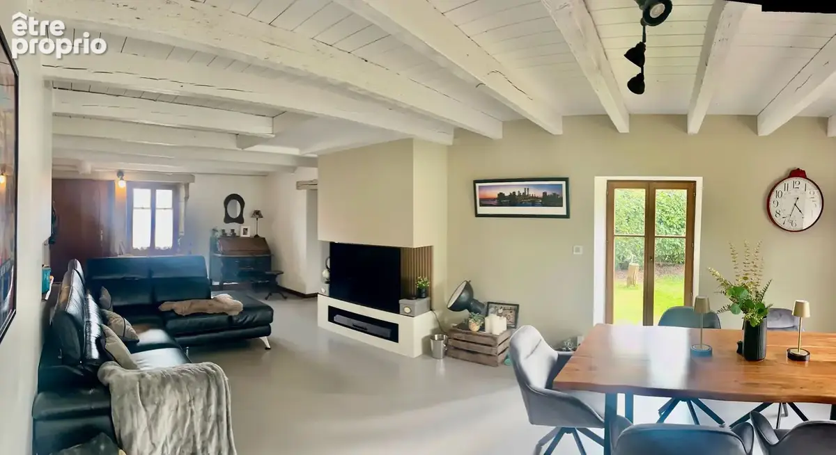 Maison 7 pièces 230 m² à vendre à Lure (70200) - photo 4