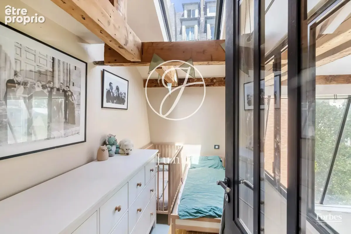 Paris 18e - MONTMARTRE / CAULAINCOURT - Atelier d'artiste - 88,26m² au sol - 77,55m² Carrez - 2 chambres - Dernier étage - photo 19