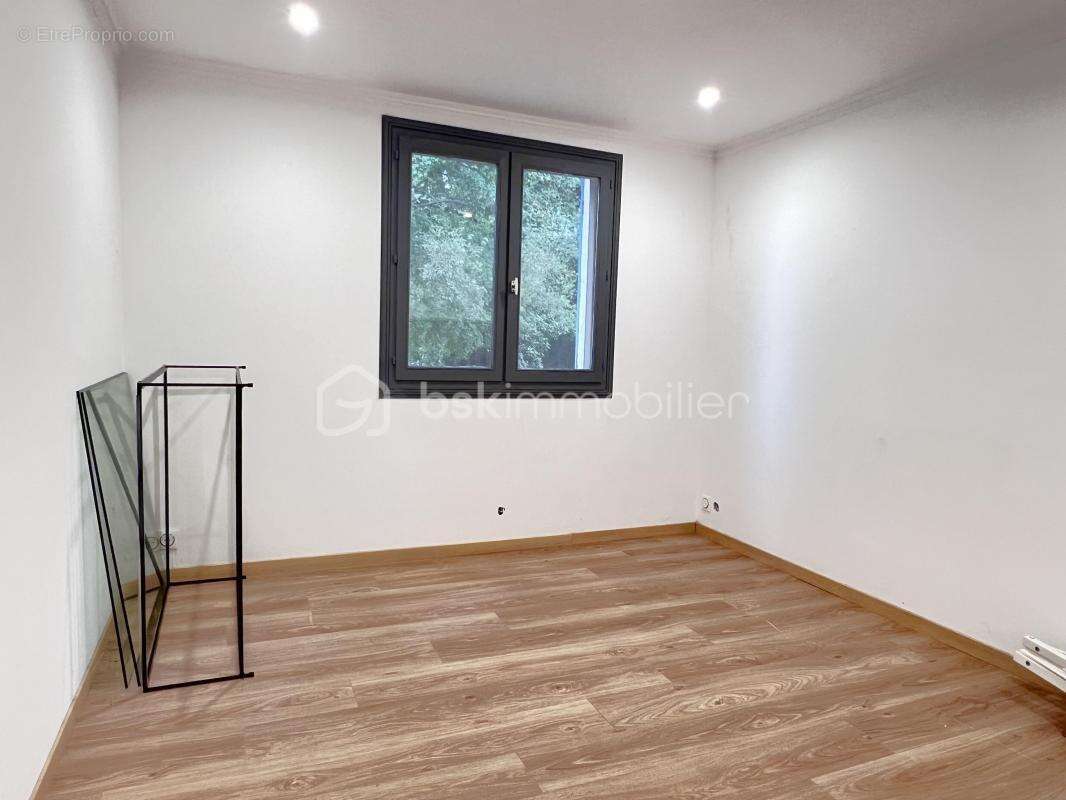 Maison à SAINT-PAUL-EN-FORET