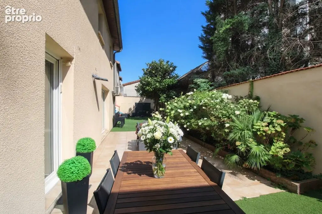 Maison d'architecte contruite en 2000 de 160m² sur terrain de 400m² villeurbanne - photo 6
