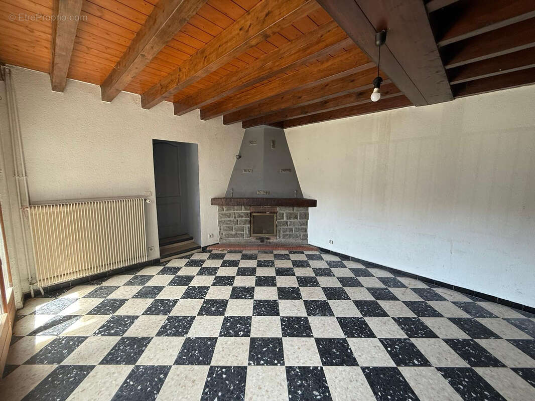 Maison à MACHILLY
