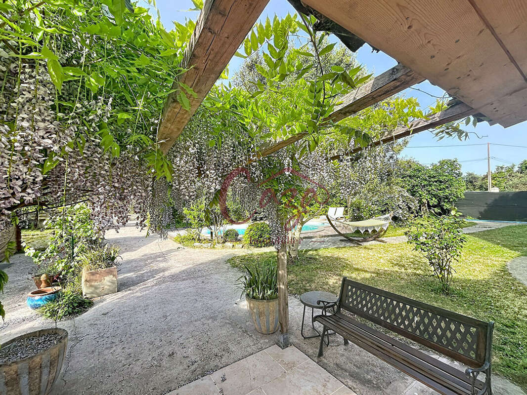 Maison à LATRESNE