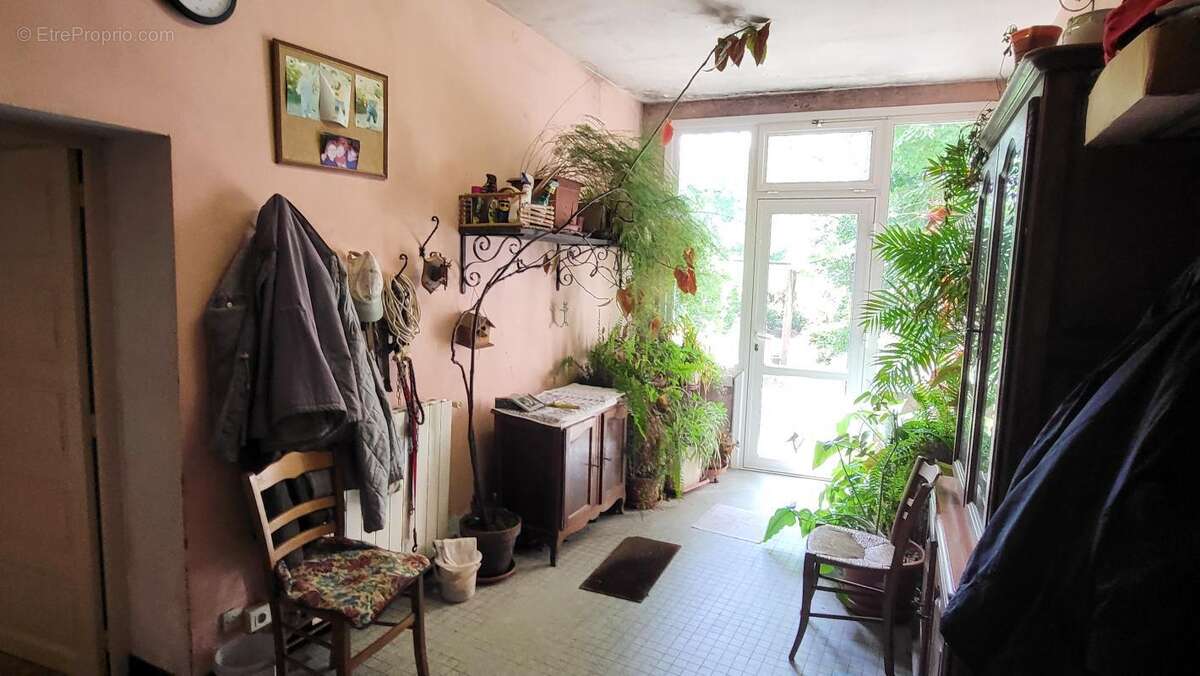 Mas avec dépendances et bergerie - photo 5