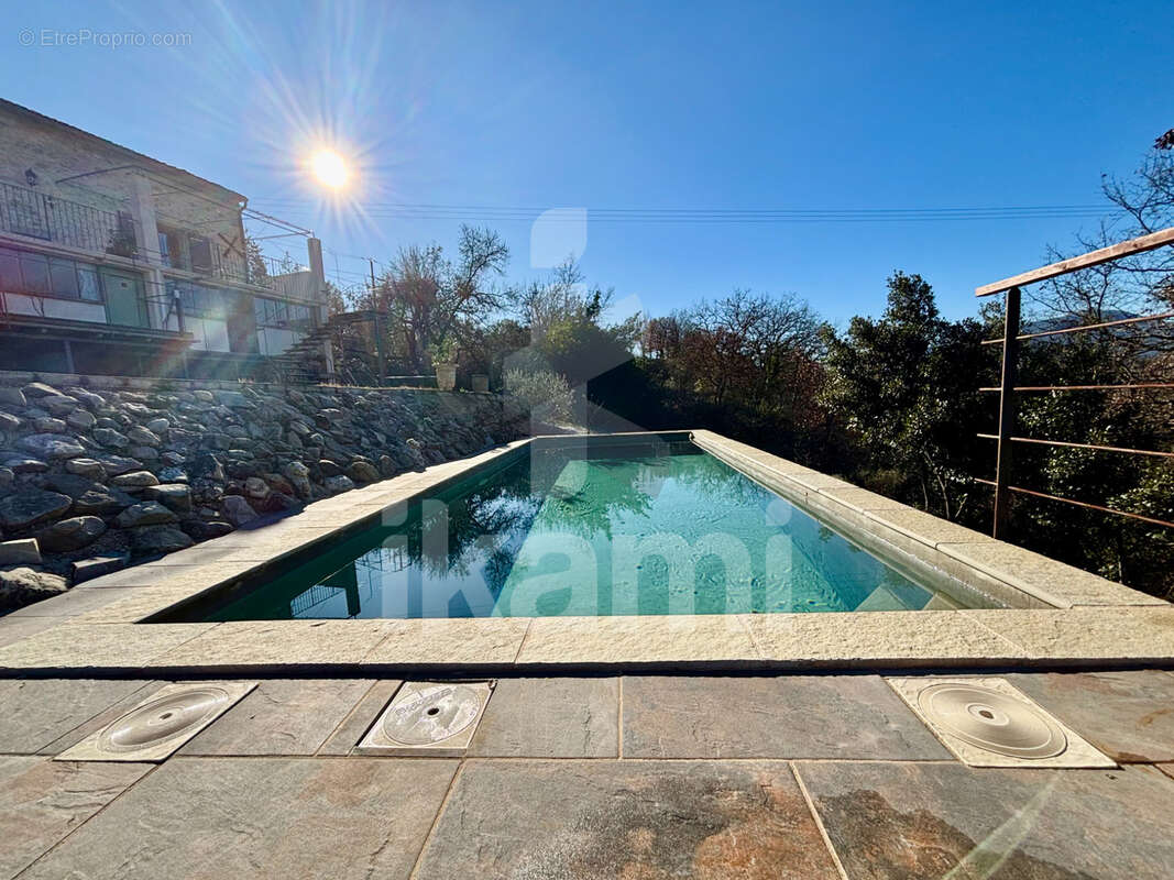 Maison à SAINT-BAUZILLE-DE-PUTOIS