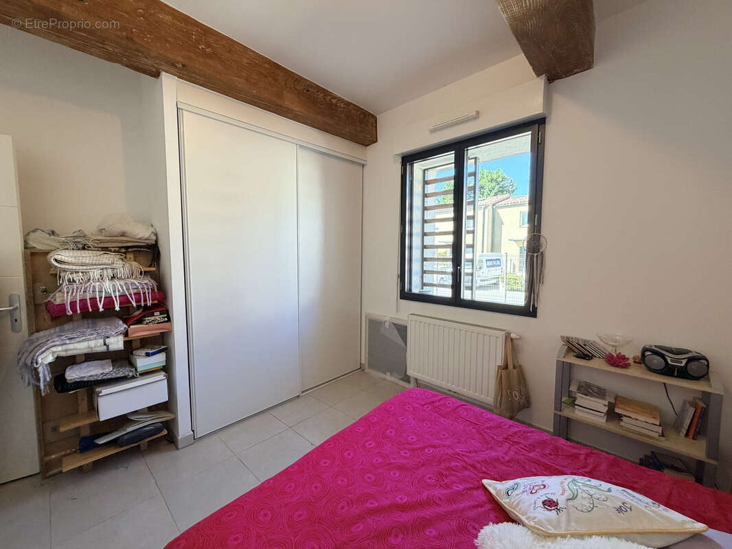 Appartement à L'ISLE-SUR-LA-SORGUE