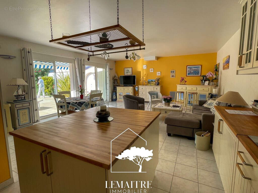 Au calme, maison plain pied 4 chambres + jardin d'hiver, piscine et garage ! - photo 4