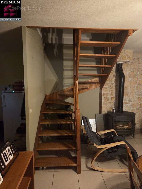 Maison à SAINT-ESTEVE