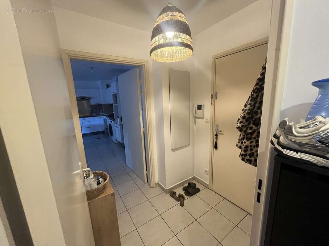 Appartement à MARSEILLE-3E