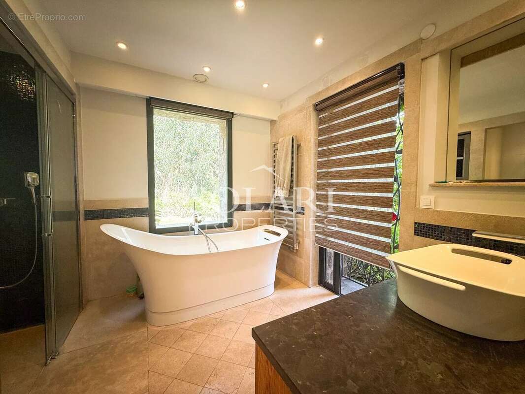 Maison à THEOULE-SUR-MER