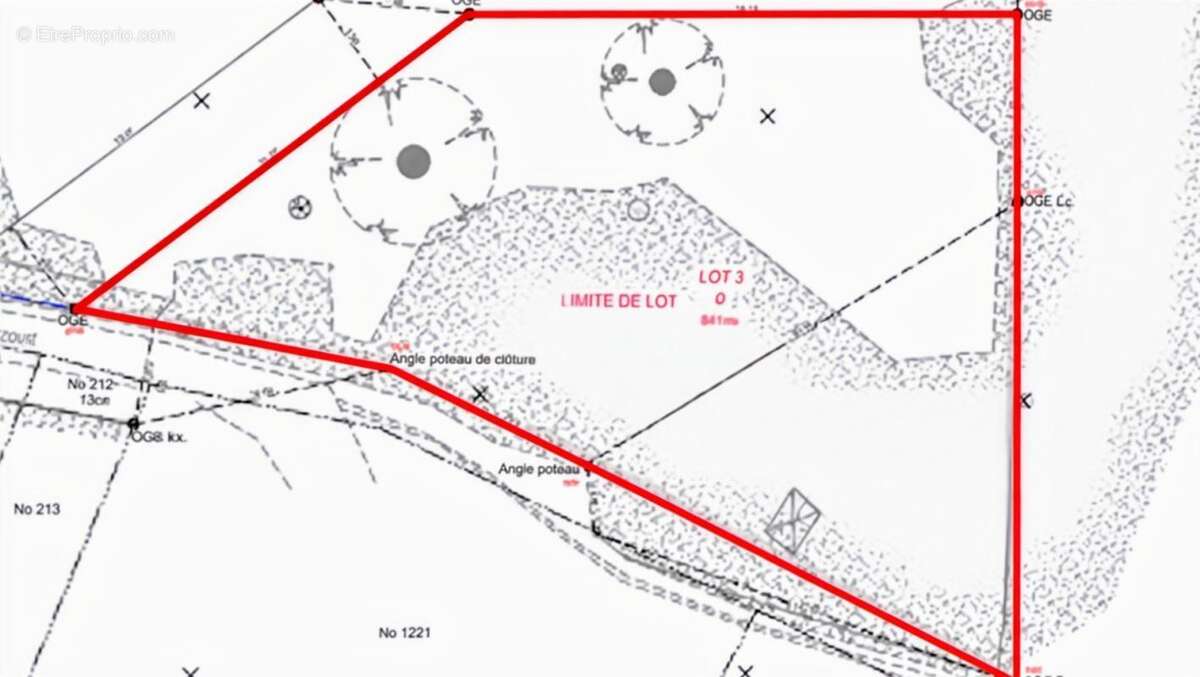 Terrain à MARIGNIER