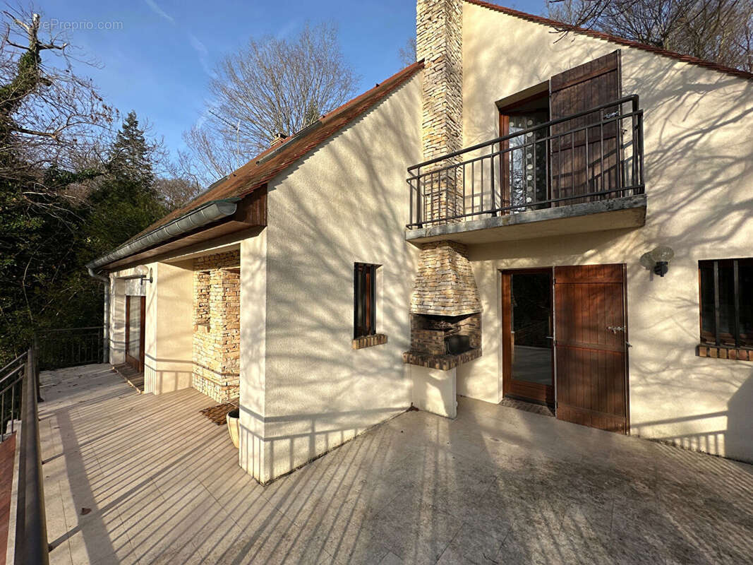 Maison à GIF-SUR-YVETTE