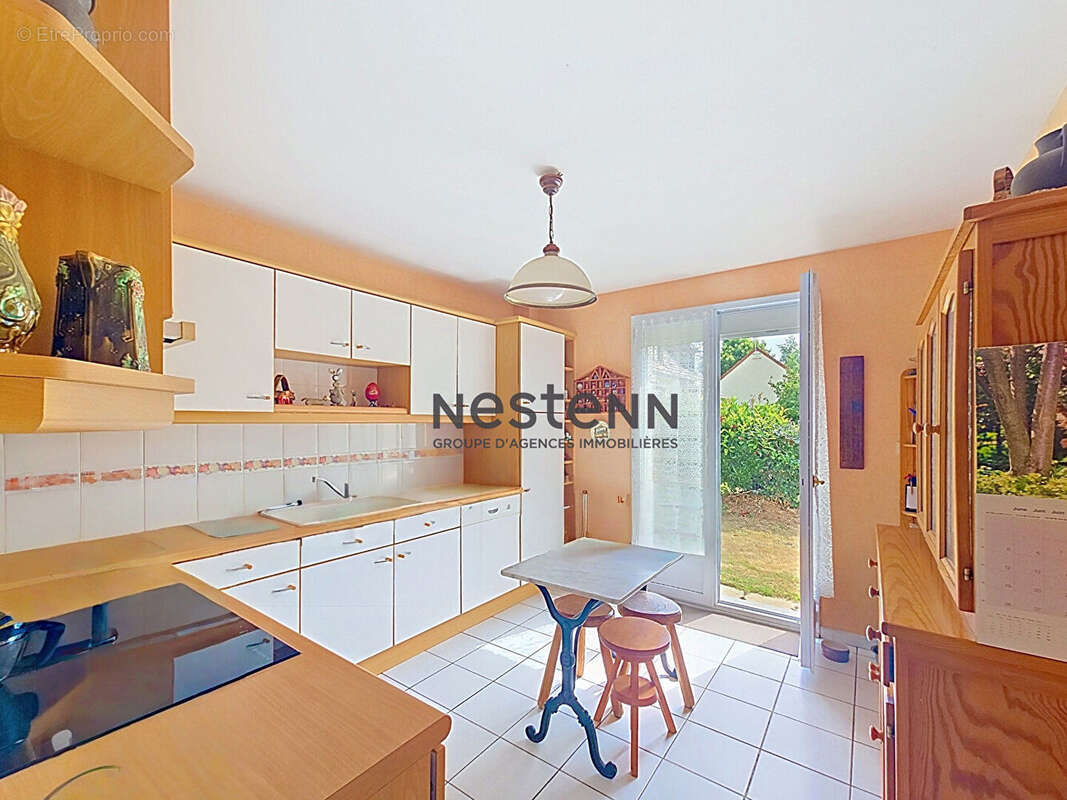 A VENDRE Maison 4 chambres avec vie de plain-pied sous-sol total à Escoville - photo 8
