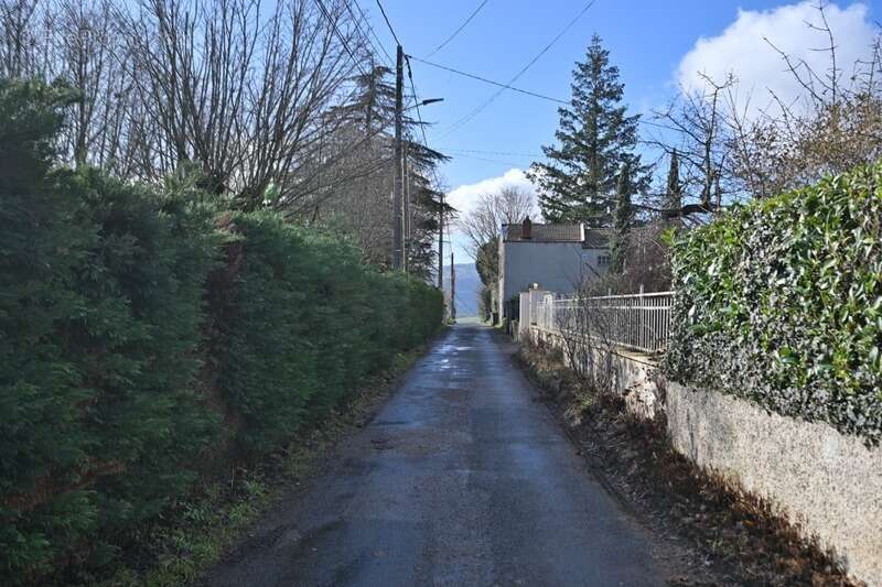 Terrain à VAUGNERAY