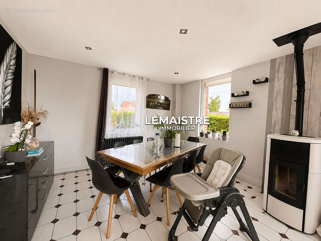 Maison à vendre - Proche Terres de Caux - 5 chambres - DPE D - Grand terrain - Garage 50 m² - photo 4