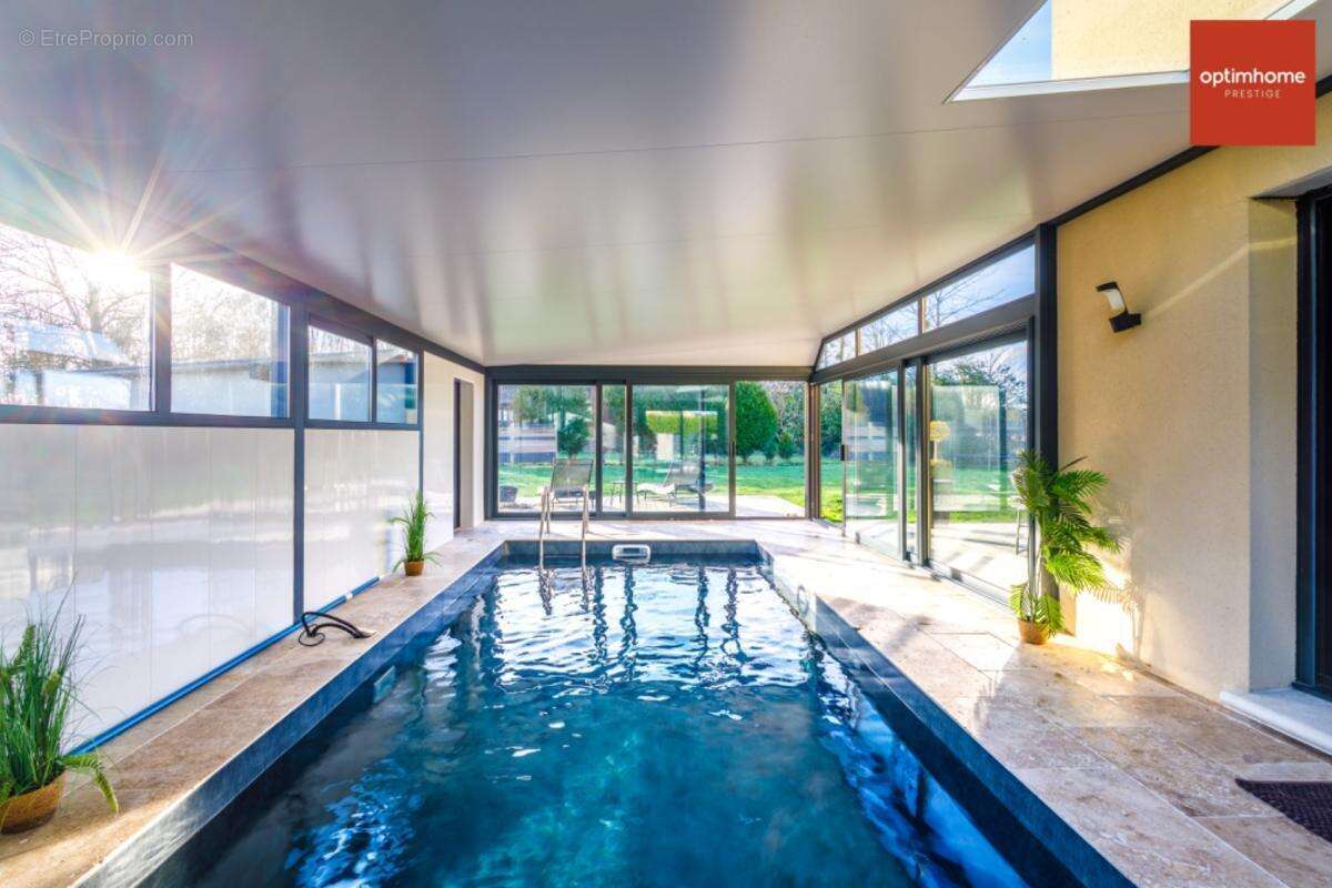 Magnifique maison contemporaine de 300 m² avec piscine intérieure et 5 chambres - photo 5