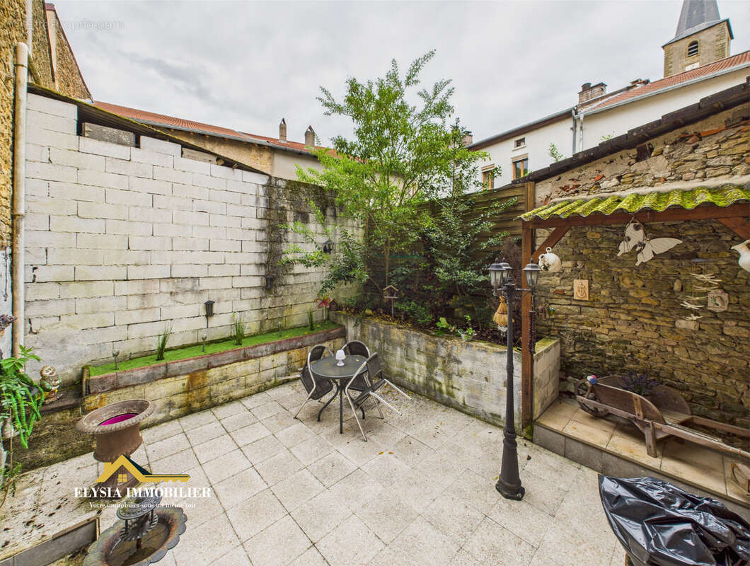 Maison à WAVILLE