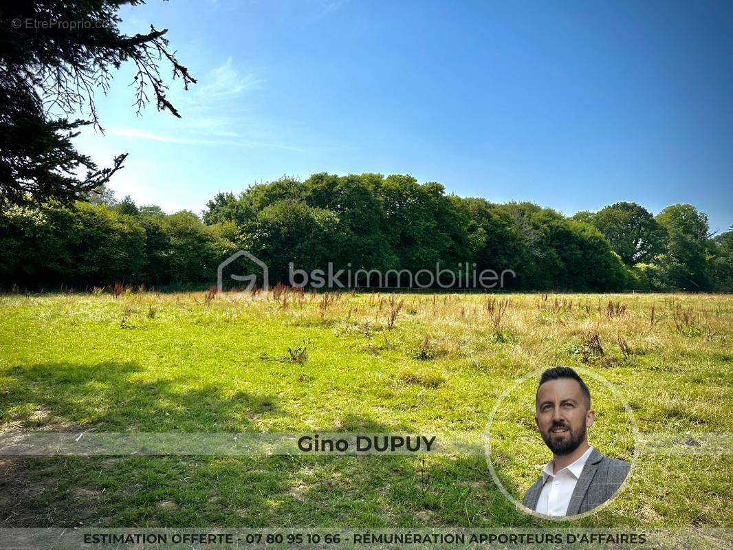 Terrain à ROUDOUALLEC