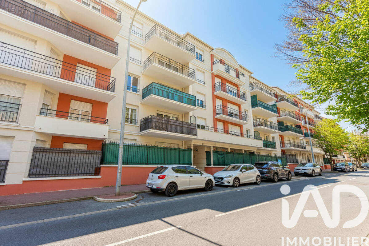 Photo 1 - Appartement à NOISY-LE-GRAND
