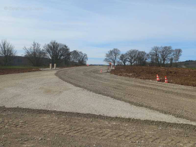 Terrain à HERICOURT