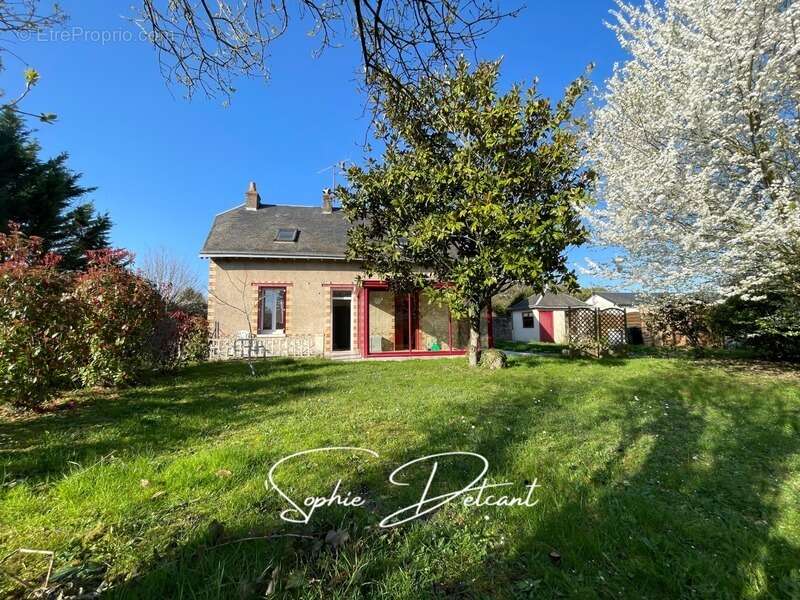 Belle Maison bourgeoise 7 pièces AMBOISE (37) - photo 3
