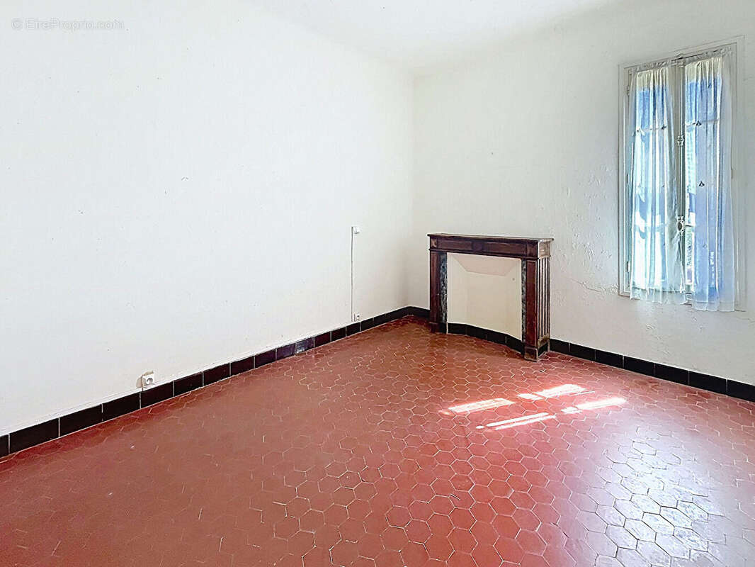 Appartement à PORT-DE-BOUC