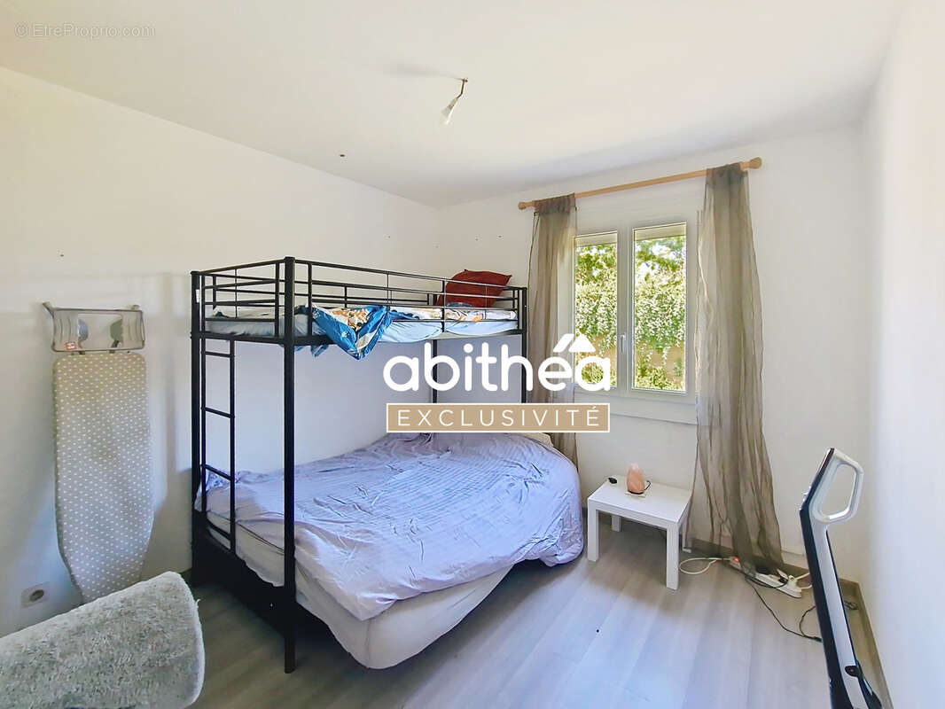 Maison à JARNAC-CHAMPAGNE