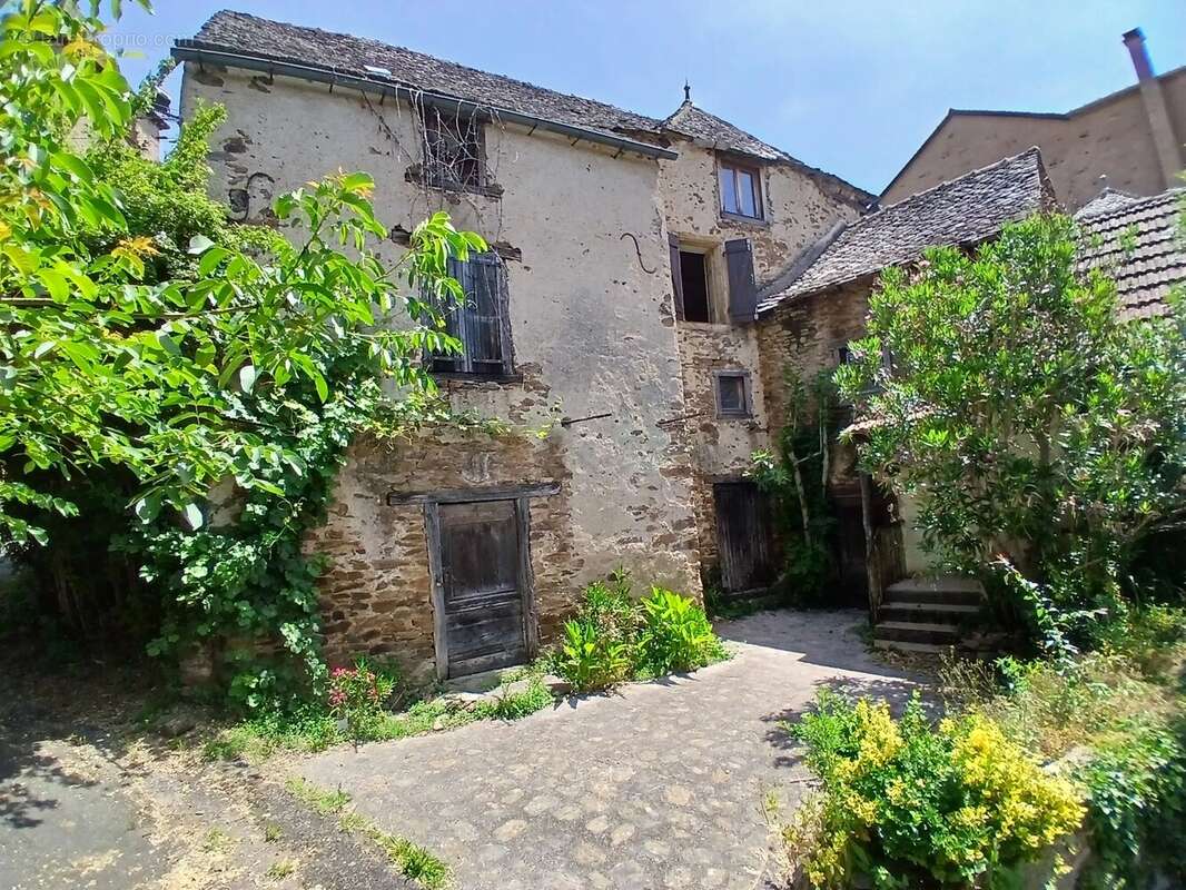 Maison de village à fort potentiel - photo 11