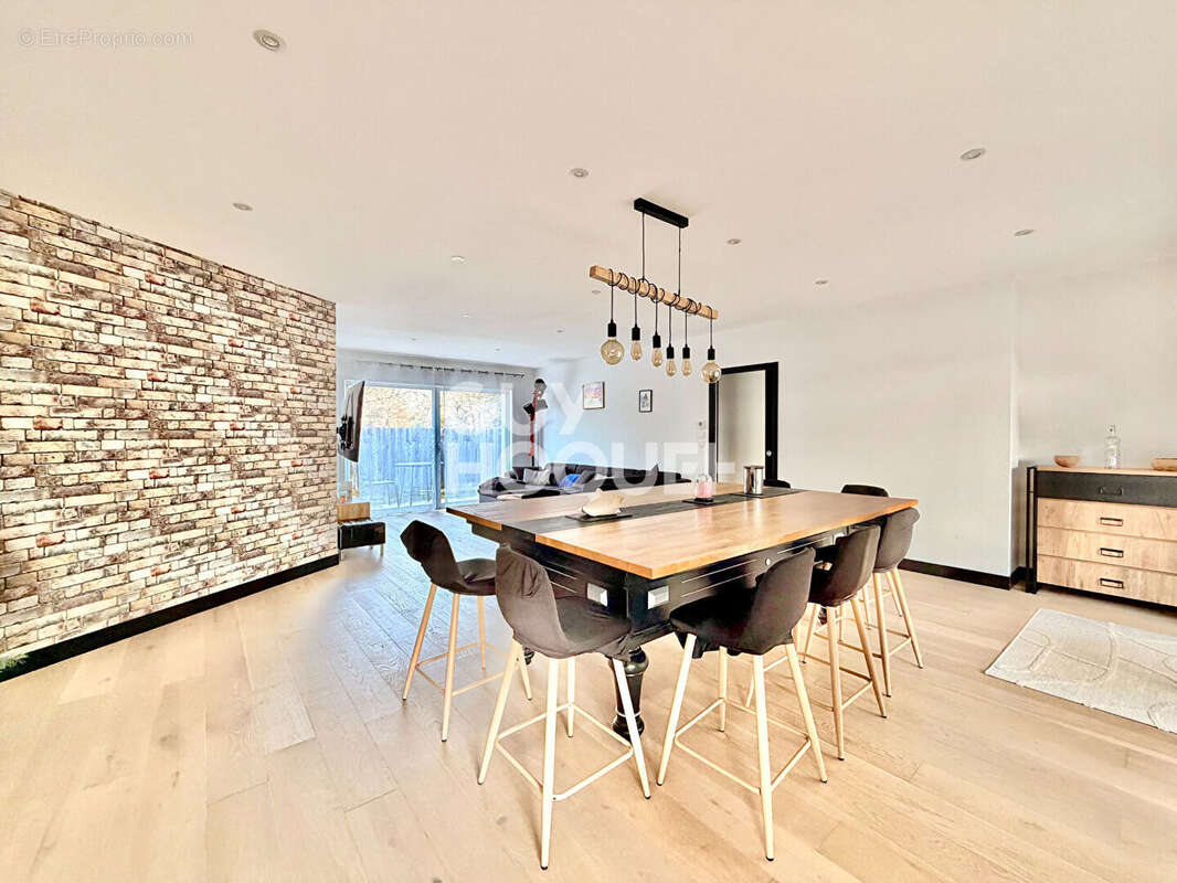 Maison à GUJAN-MESTRAS