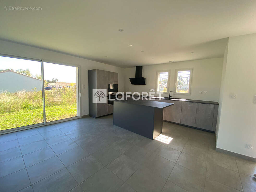 Maison à MOULIS-EN-MEDOC