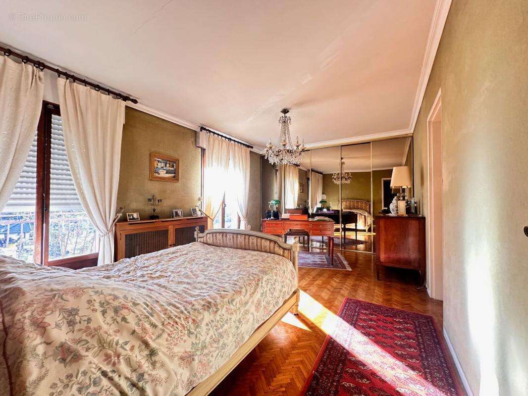 Maison à SAINT-MAUR-DES-FOSSES