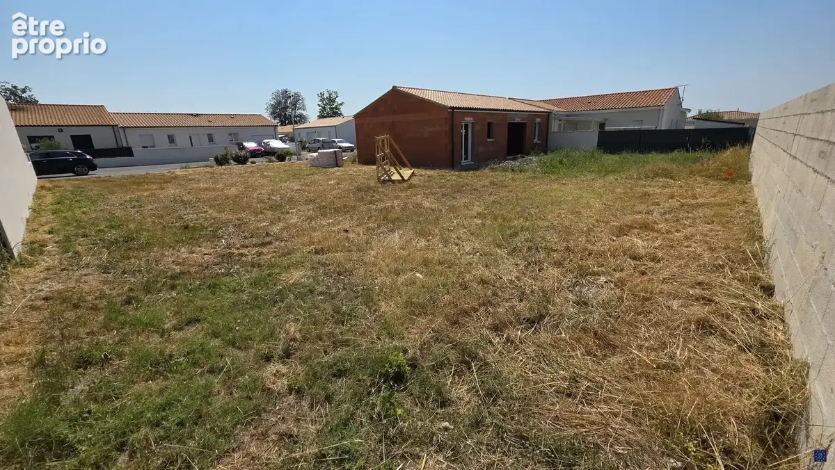 Terrain 347 m² à vendre à Semussac (17120) - photo 3