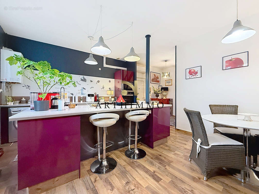 Appartement à ROMANS-SUR-ISERE