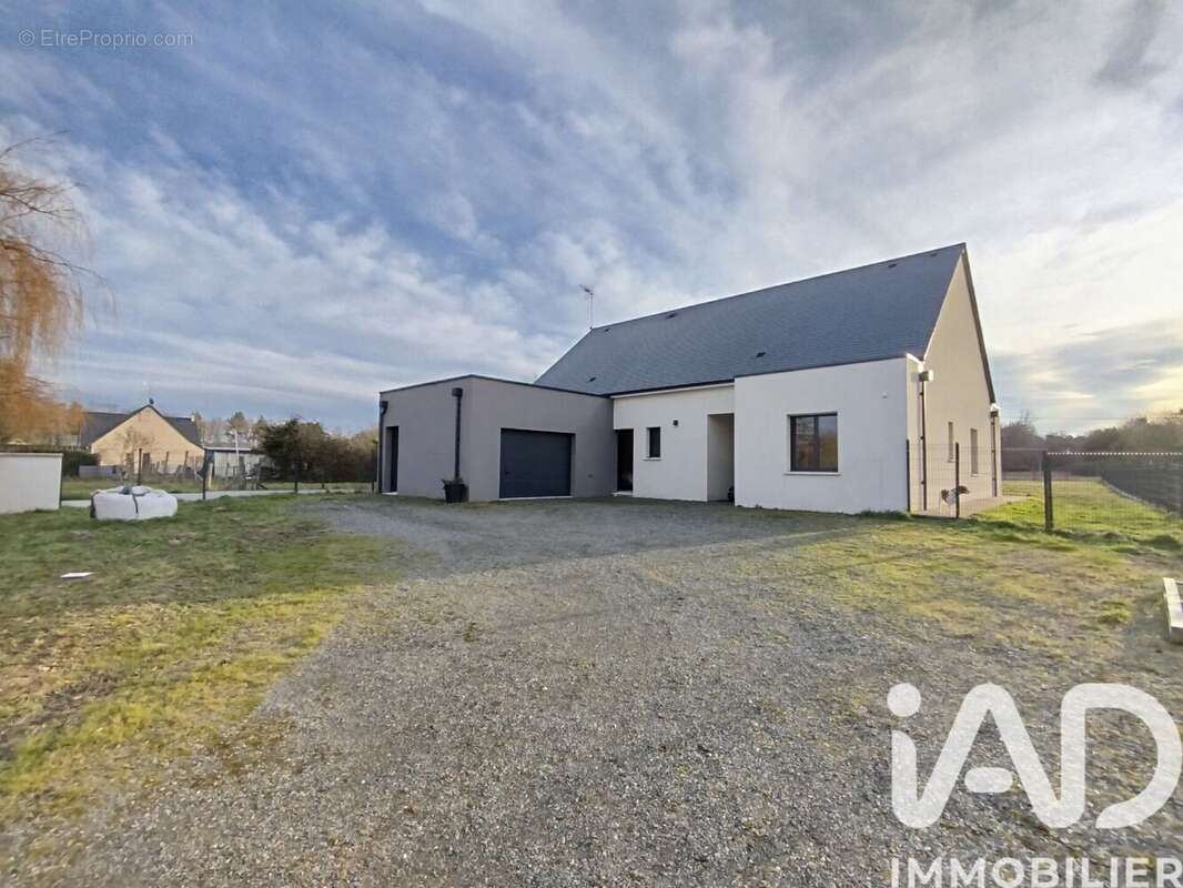 Photo 2 - Maison à HUISMES