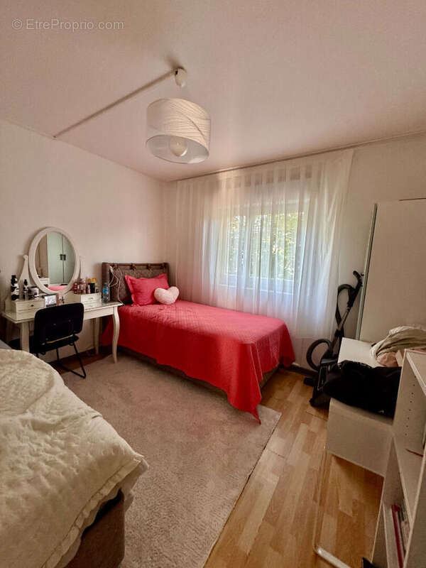 Appartement à CLICHY-SOUS-BOIS