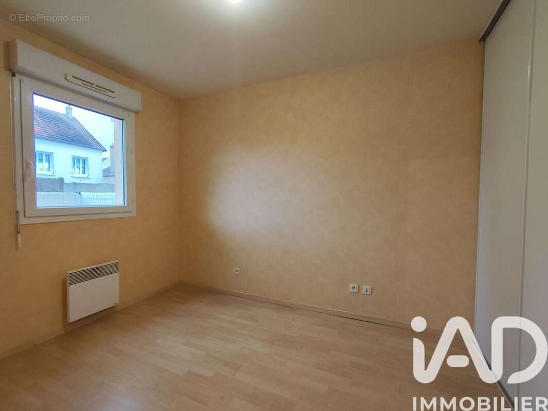 Photo 7 - Appartement à FLEURY-LES-AUBRAIS