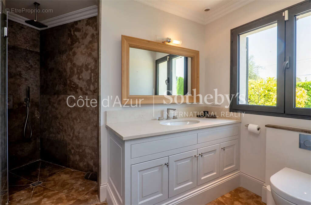 Maison à MOUGINS