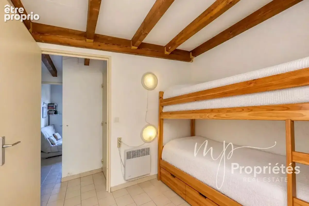 À VENDRE – Cavalaire-sur-Mer – 2 pièces avec vue mer – Résidence avec piscine et tennis - photo 7