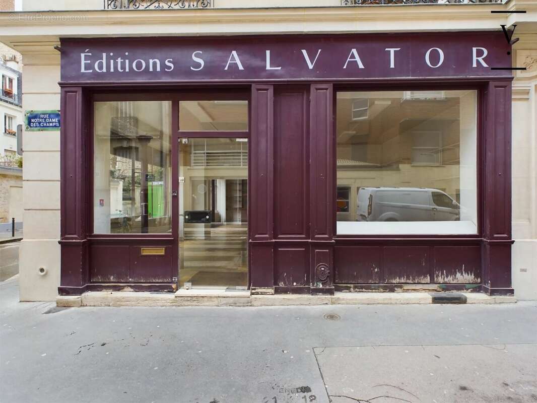 Commerce à PARIS-6E